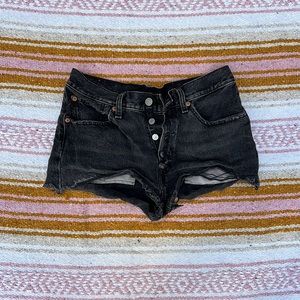 LEVIS 26” WAIST BLACK 501 JEAN SHORTS